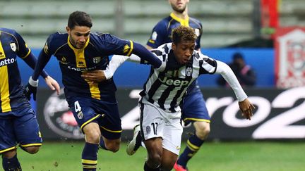 Kingsley Coman (Juventus) devance Pedro Mendes (Parme) (ELISABETTA BARACCHI / MAXPPP)