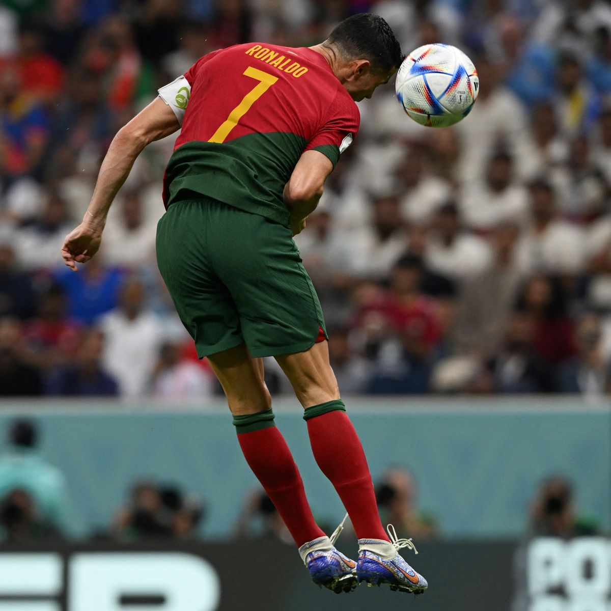 Coupe du monde 2022 : on vous présente Al Rihla, le ballon du Mondial censé  aider les arbitres, mais qui n'évite pas les polémiques