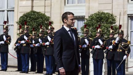 Emmanuel Macron à l'Elysée, dimanche 14 mai 2017. (KAMIL/JOLY/REVELLI/SIPA)