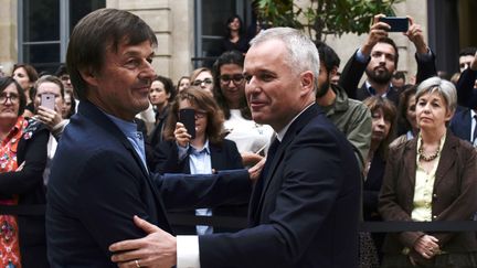 François de Rugy lors de sa passation de pouvoir, le 4 septembre 2018, avec Nicolas Hulot, qui avait lui aussi démissionné du ministère de la Transition écologique. (PHILIPPE LOPEZ / AFP)