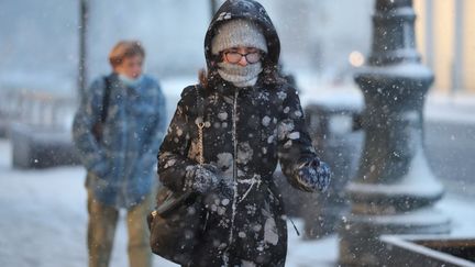 Dans les rues de Vilnius (Lituanie) le 18 janvier 2022. Illustration (XUE DONGMEI / XINHUA)