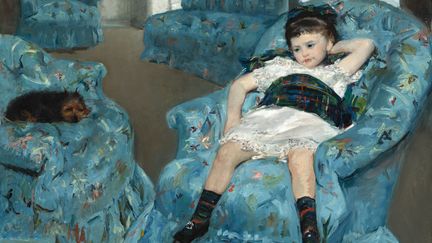 Mary Cassatt (1844-1926), la seule peintre américaine à avoir exposé avec le groupe des impressionnistes à Paris, a vécu près de 60 ans en France. Le musée Jacquemart-André expose une cinquante de ses œuvres majeures pour faire redécouvrir une artiste qui excellait dans l'art du portrait de proches, s'intéressant particulièrement au sujet de la mère à l'enfant. Du 9 mars au 23 juillet 2018. Ici, Mary Cassatt, "Petite fille dans un fauteuil bleu", 1878, National Gallery of Art, Washington D.C., Collection of Mr and Mrs Paul Mellon 1983
 (courtesy National Gallery of Art, Washington)