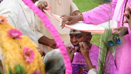 &nbsp; (La fête du Cavadee, l'une des plus importantes fêtes tamoules © MaxPPP)