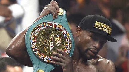  (Floyd Mayweather a gagné 300 millions de dollars sur les douze derniers mois selon le magazine Forbes © MaxPPP)