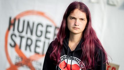 Mephisto, une jeune militante allemande en grève de la faim pour le climat, le 15 septembre 2021 à Berlin (Allemagne). (KAY NIETFELD / DPA / AFP)