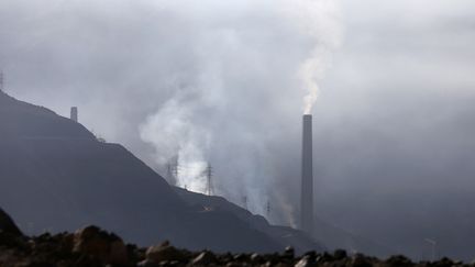 Des usines au Chili, le 21 mars 2018. (CLAUDIO REYES / AFP)