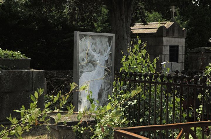 Pascal Convert, Miroirs des temps, 2022.&nbsp; oeuvre pérenne pour le Cimetière de la Miséricorde. Maître verrier Olivier Juteau&nbsp; (Pascal Convert)