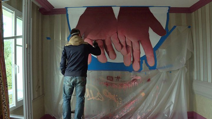 Graffeur dans l'hôtel de l'Yeuse à Châteaubernard (France 3 Nouvelle Aquitaine)