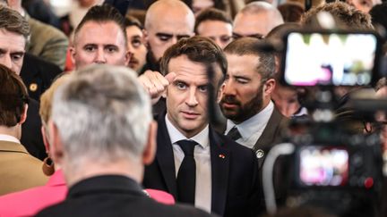 Emmanuel Macron, à Pau, le 18 mars 2022. (LE DEODIC DAVID/SUD OUEST / MAXPPP)