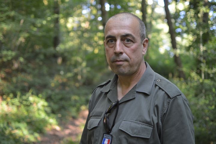 Cyril Teillet, responsable du bureau de la nature et de la forêt et du développement durable à la Direction départementale des Territoires et de la Mer de Seine-Maritime (DDTM 76). (VICTOR VASSEUR / RADIO FRANCE)