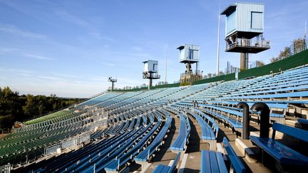 Les tribunes vides du spectacle "La Cinéscénie" au Puy du Fou, aux Epesses (Vendée). (PHILIPPE ROY / AFP)