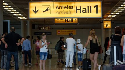 &nbsp; (Les trois hommes n'ont pas été interpellés à leur arrivée à Marseille © MAXPPP)