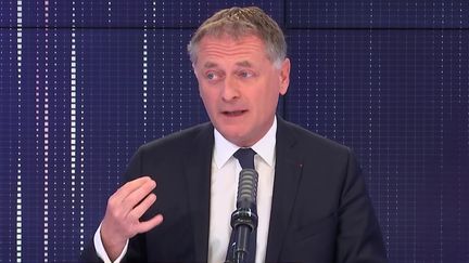 Philippe Juvin, &nbsp;chef des urgences à l'hôpital Georges Pompidou et maire Les Républicains de la Garenne-Colombes était l'invité du "8h30 franceinfo",&nbsp;lundi 24&nbsp;mai. (FRANCEINFO / RADIOFRANCE)