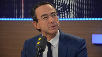 Bruno Retailleau, président du groupe Les Républicains au Sénat, à franceinfo le 28 novembre 2016 (JEAN-CHRISTOPHE BOURDILLAT / FRANCEINFO / RADIO FRANCE)