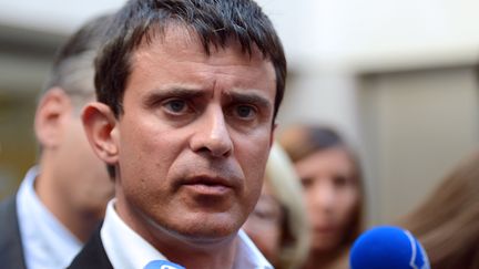 Le ministre de l'Int&eacute;rieur, Manuel Valls, le 16 ao&ucirc;t &agrave; Aix-en-Provence. (GERARD JULIEN / AFP)