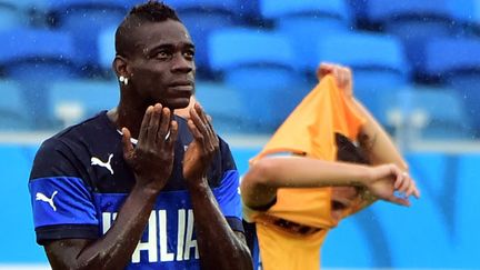 Le buteur italien Mario Balotelli