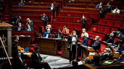 L'hémicycle de l'Assemblée nationale, le 29 juin 2021 à Paris. (XOSE BOUZAS / HANS LUCAS / AFP)