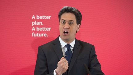 Intervention du leader travailliste Ed Miliband pendant la campagne électorale (29 avril 2015). (AFP PHOTO / LEON NEAL)