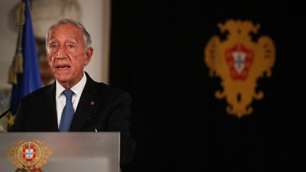 Le président du Portugal&nbsp;Marcelo Rebelo de Sousa lors d'une allocuation télévisée, le 4 novembre 2021. (CARLOS COSTA / AFP)