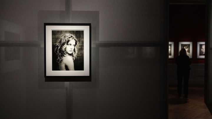 L'exposition Paolo Roversi au Palais galliera à Paris, le 14 mars 2024 (DIMITAR DILKOFF / AFP)