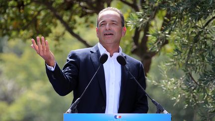 Le secr&eacute;taire g&eacute;n&eacute;ral de l'UMP,&nbsp;Jean-Fran&ccedil;ois Cop&eacute;, lors d'un discours &agrave; Nice (Alpes-Maritime), &agrave; une r&eacute;union des "Amis de Nicolas Sarkozy". (VALERY HACHE / AFP)