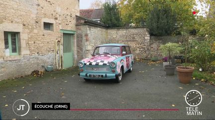 30 ans après la chute du mur de Berlin, des collectionneurs se passionnent encore pour la Trabant, la voiture en plastique de l’ex-Allemagne de l’Est devenue culte. (FRANCE 2)