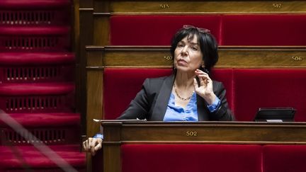 La députée PS Christine Pirès-Beaune, le 15 novembre 2019 dans l'hémicycle de l'Assemblée nationale à Paris. (VINCENT ISORE / MAXPPP)