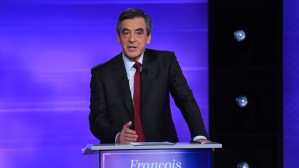 "On ne peut pas diriger la France si on est pas irréprochable", déclarait Fillon