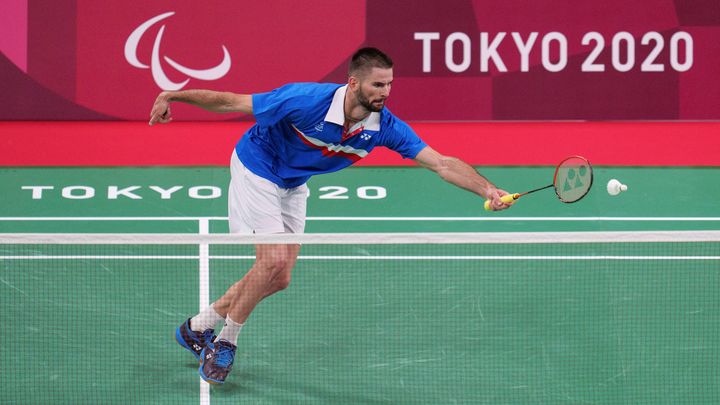 Le Français Lucas Mazur, ici aux Jeux paralympiques de Tokyo, le 5 septembre 2021. (JOE TOTH / AFP)