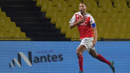 Le capitaine de Reims, Yunis Abdelhamid, a accepté une baisse de 20% de son salaire jusqu’à la fin de la saison. (LOIC VENANCE / AFP)