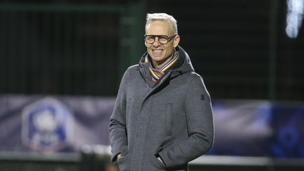 L'entraîneur Bruno Irlès, lors de son dernier match à la tête de Quevilly Rouen, en Coupe de France contre Monaco le 2 janvier 2022, avant son arrivée au club de Troyes (JEAN CATUFFE / JEAN CATUFFE / DPPI via AFP)