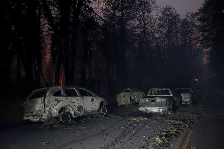 De nombreux véhicules calcinés ont été découverts à Paradise. (JUSTIN SULLIVAN / GETTY IMAGES NORTH AMERICA / AFP)