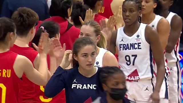 That this match was long for the French team, dominated from start to finish by China.  Les Bleues are humiliated with more than 100 points conceded, but they are qualified for the 2022 World Cup.