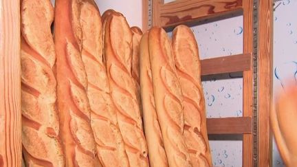 Inflation : dans le Cher, un boulanger contraint d'augmenter le prix de sa baguette (FRANCE 3)