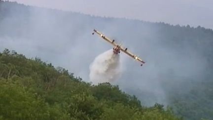 Un feu ravage le massif du Pilat