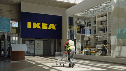 Un magasin Ikea à Moscou, en Russie le 16 juin 2022. (MAXIM SHIPENKOV / EPA)