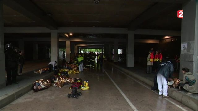 Video Euro 2016 Les Forces De L Ordre Simulent Une Attaque Terroriste Au Stade De France