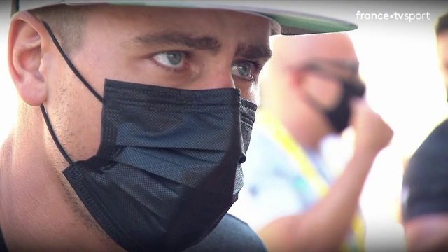 Peter Sagan abandonne les routes du Tour de France à cause d'un problème au genou. Il ne prendra pas le départ de la 12e étape.