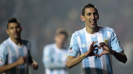 L'Argentin Angel Di Maria, lors d'un match contre le Paraguay, le 30 juin 2015 &agrave; Concepcion (Chili). (JUAN MABROMATA / AFP)