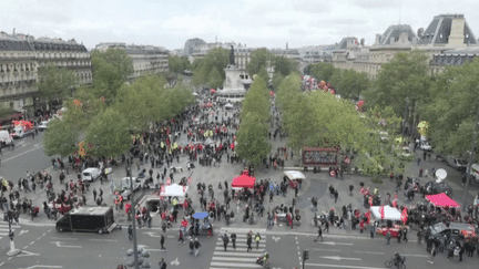 Mobilisation du 1er-Mai : des drones de surveillance à Paris et dans plusieurs villes de France (FRANCE 2)