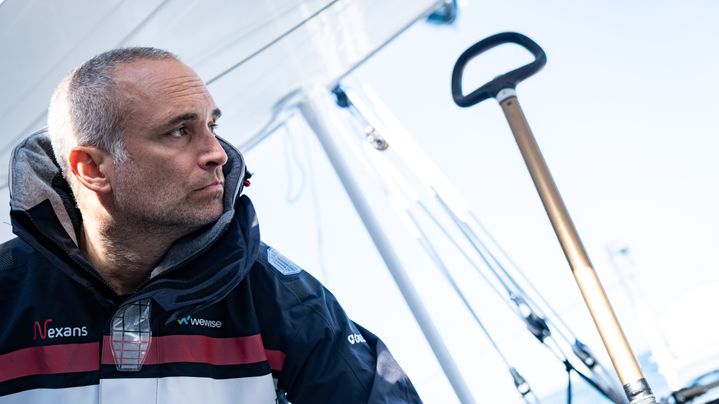 Le skippeur Fabrice Amedeo participe à la 10ème édition du Vendée Globe. (GAUTHIER LEBEC / ALEA)