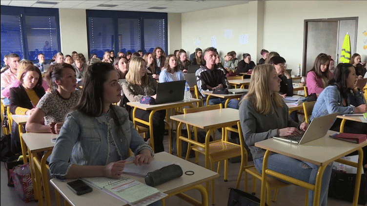 Santé : des abandons dans les écoles d'infirmiers