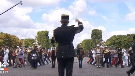 La fanfare du 14 Juillet reprend Daft Punk.
 (Culturebox)