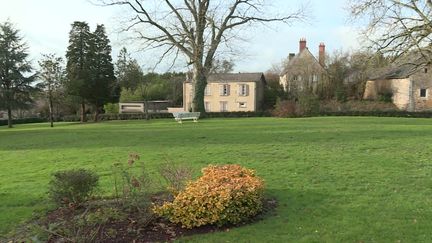 Le parc de la commune de Vaiges en Mayenne sera réaménagé grâce au don de 1 million d'Euros (France 3)