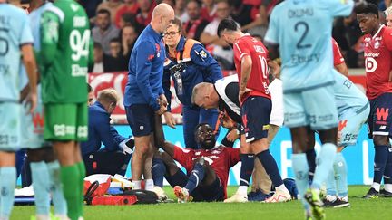 Samuel Umtiti, victime d'une commotion cérébrale lors de Losc-Reims, le 26 septembre 2023. (MAXPPP)