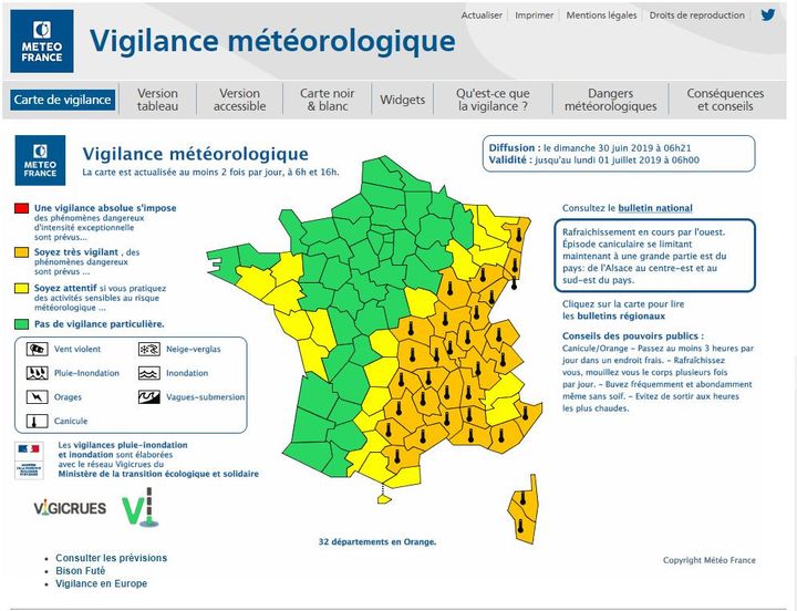 Ce sont 32 départements qui sont désormais en vigilance orange à la canicule, dimanche 30 juin au matin, selon Météo France.&nbsp; (METEO FRANCE)