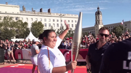 la flamme paralympique renaît et parcourt toute la France