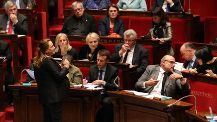 &nbsp; (Le texte, défendu par la secrétaire d'Etat Axelle Lemaire, prévoit notamment le droit à l'oubli pour les mineurs © SIPA /Alain ROBERT)