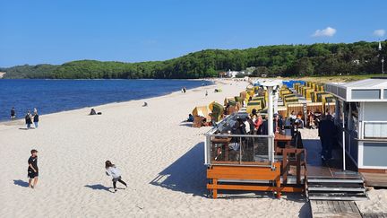 La plage de Binz, sur l'île de Rügen (Allemagne) - Juin 2023 (SEBASTIEN BAER / RADIO FRANCE)