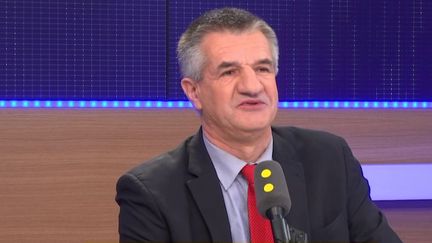 Jean Lassalle le 18 mars 2017 sur franceinfo (FRANCEINFO)